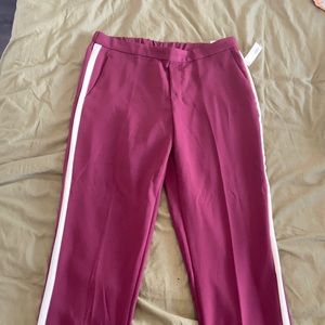 3/4 length old navy pants. Never worn, no tears or stains.